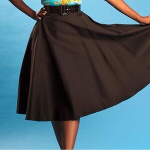 NWT Small Pinup Girl Doris skirt in black. No belt